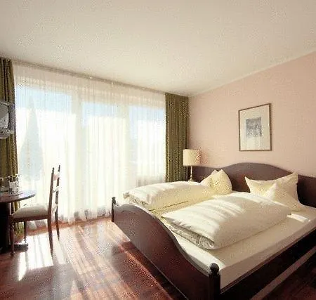 Pazific Hotell Ottobrunn