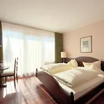 Pazific 3* 奥托布伦