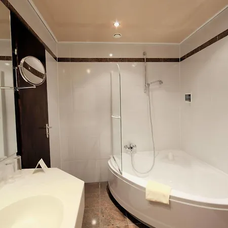 Pazific Hotel