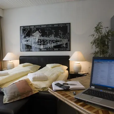 Hotel Pazific Ottobrunn