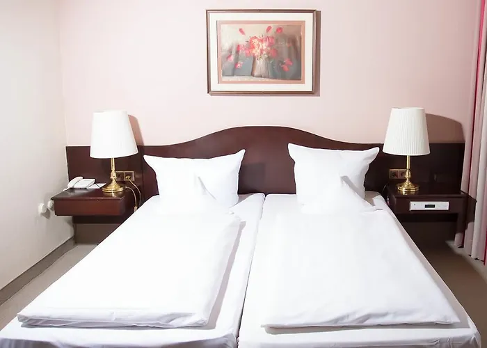 Hotel Pazific Ottobrunn