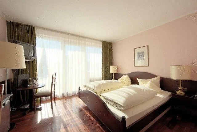 Pazific Hotel Ottobrunn